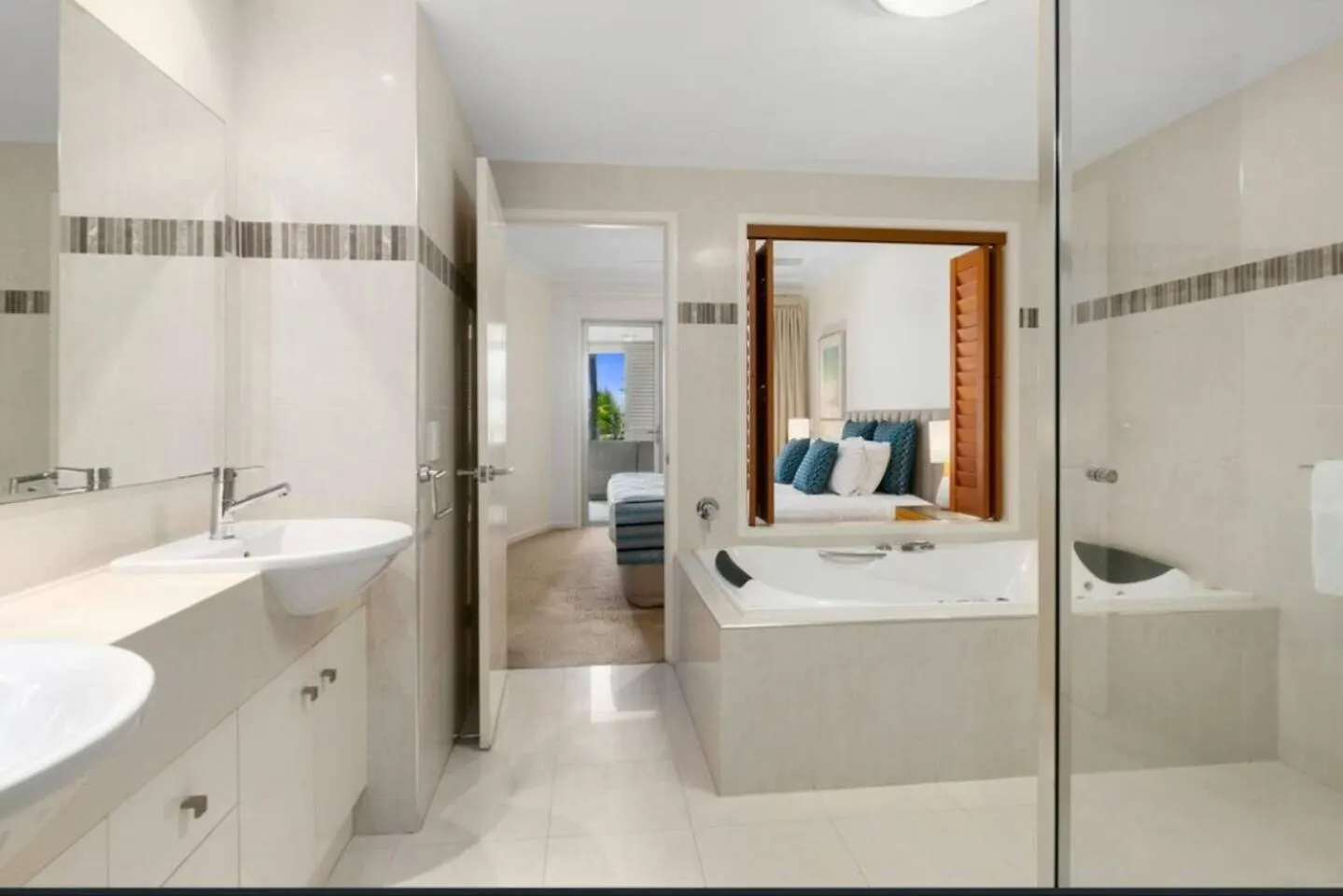 Gris At Island Views—Pool Paradise On The Beach Палм-Коув 0*,  Австралия